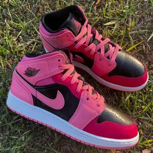 CLEAN Air Jordan 1 size 6.5 Mens Coral Chalk Pink 2022 Retro shoes
